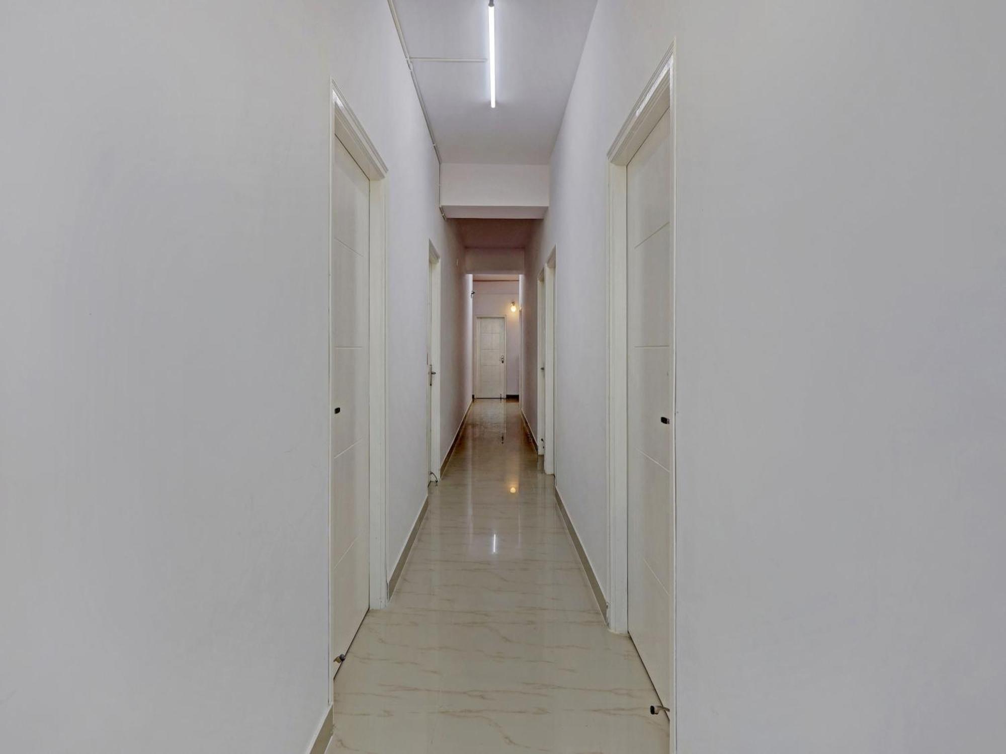 Hotel O Compact Studio Kr Puram Near Phoenix Marketcity 벵갈루루 외부 사진